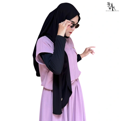 Image of Wearing Ameera - Aira Hijab Pahmina Instan - Elegan Praktis Simple Modis Tanpa Jarum Pentul