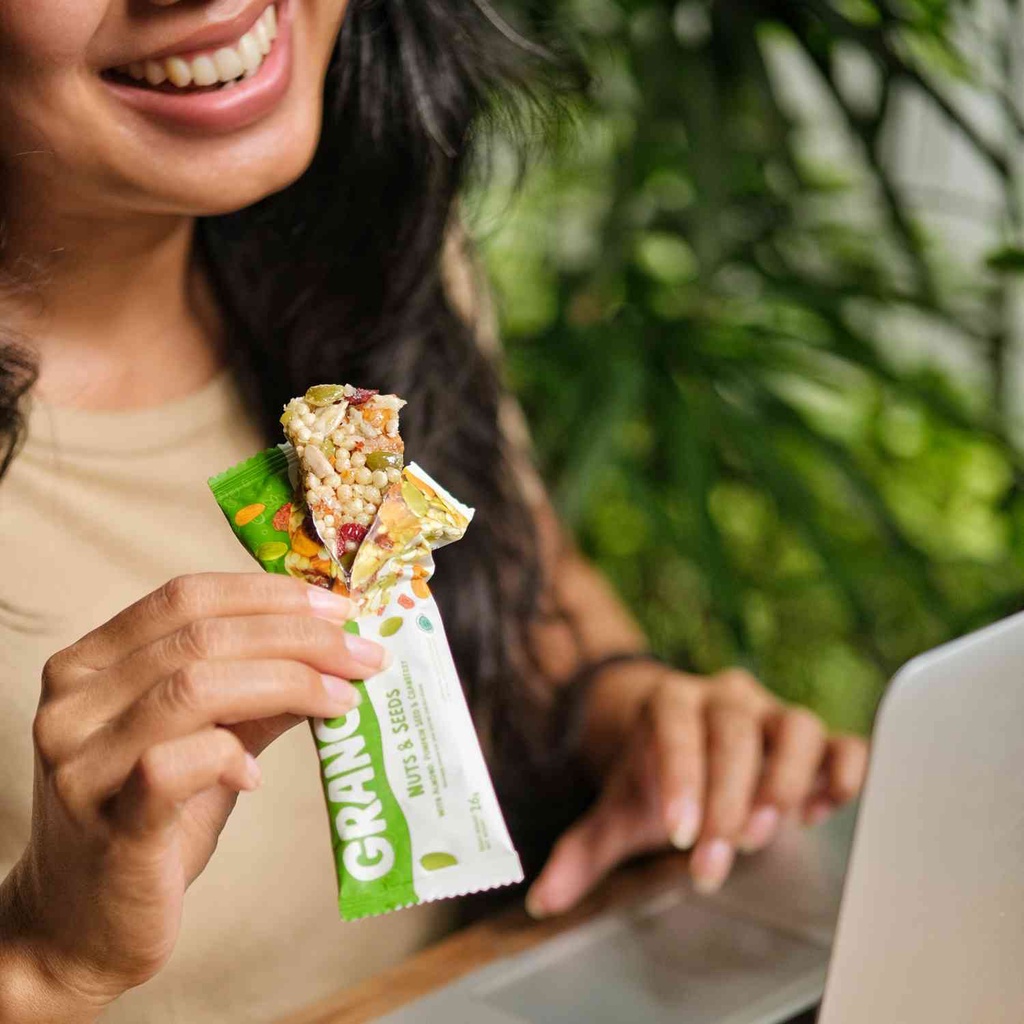 Granola Bar by Granova - Snack Anak, Healthy Snack, Halal | Nuts & Choco, Nuts & Seeds, Peanut Butter & Berry