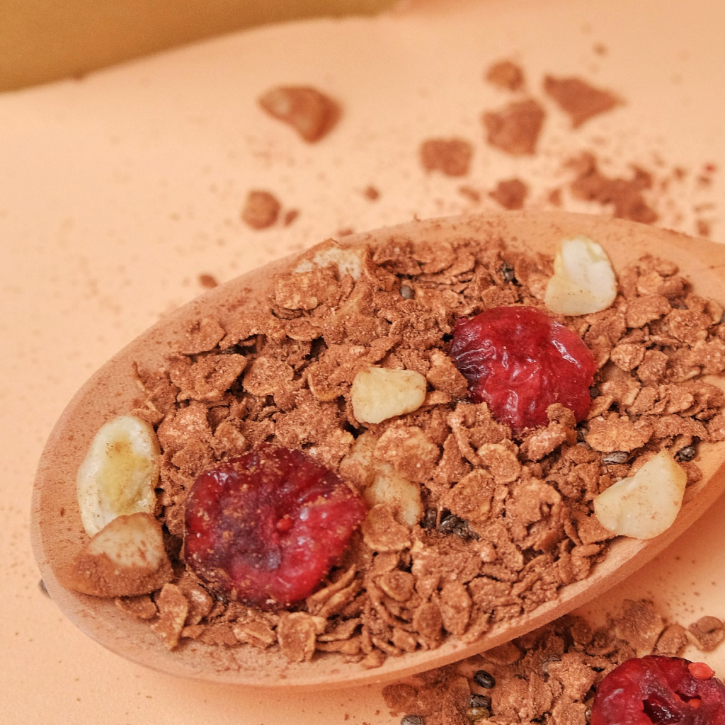 Granova - Oat Siap Seduh / Instant Oatmeal (Cacao Berry / Coklat & Buah Beri)