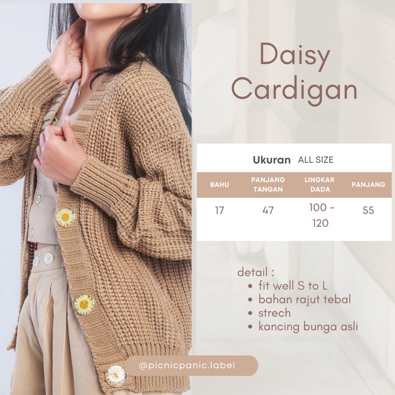 BOOLAO Picnic Panic Daisy Knit Cardigan (Sweater Rajut dengan Pressed Flower Kancing) - Creme
