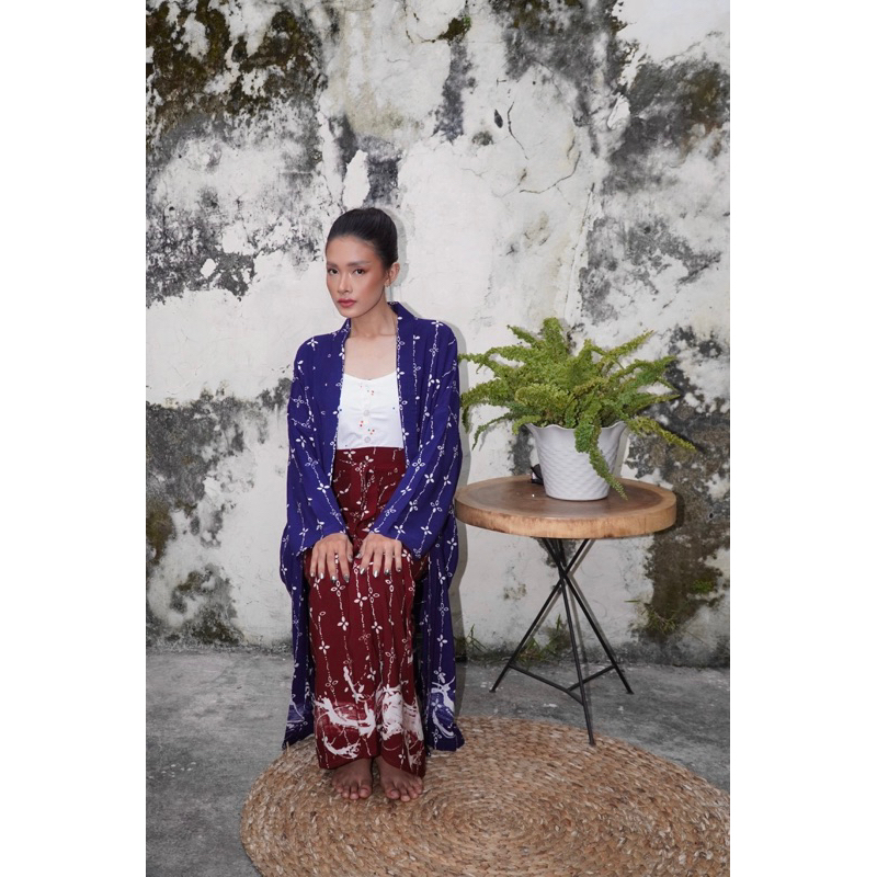 BOOLAO Kumeli Outer Kebaya Detachable Navy Blue (Kebaya Bongkar Pasang Batik Kawung) - Biru Dongker