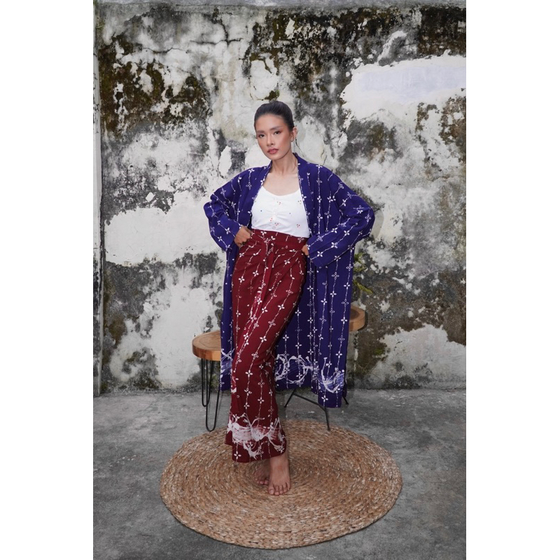 BOOLAO Kumeli Outer Kebaya Detachable Navy Blue (Kebaya Bongkar Pasang Batik Kawung) - Biru Dongker