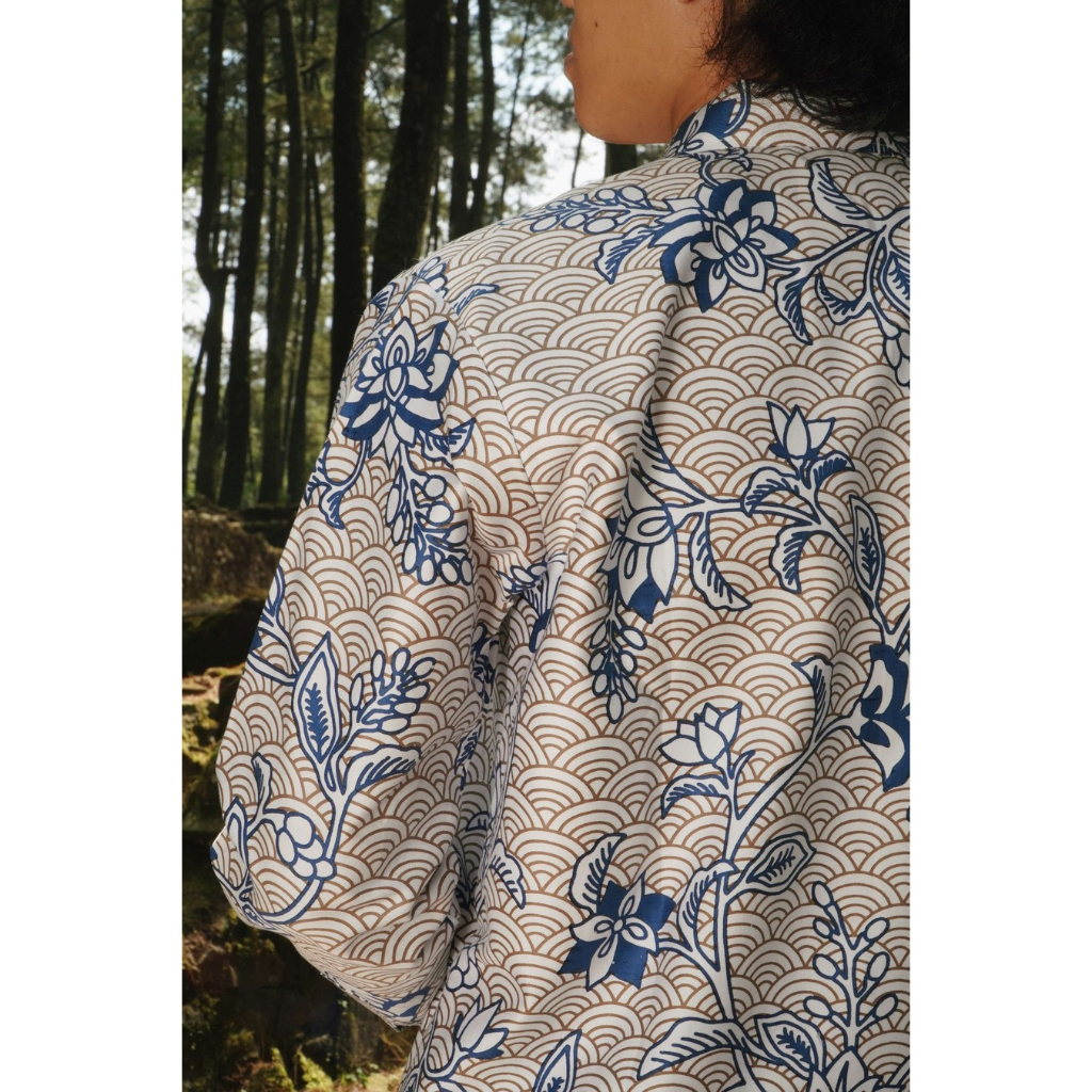 BOOLAO Kemeja Porcelain Batik