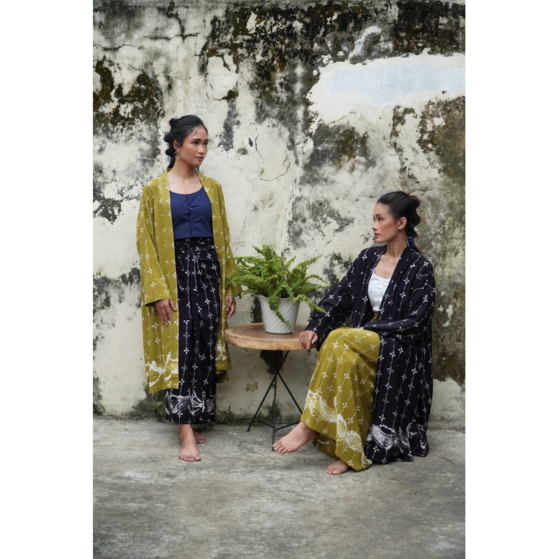 BOOLAO Kumeli Outer Kebaya Detachable (Kebaya Bongkar Pasang Batik Kawung) - Hitam