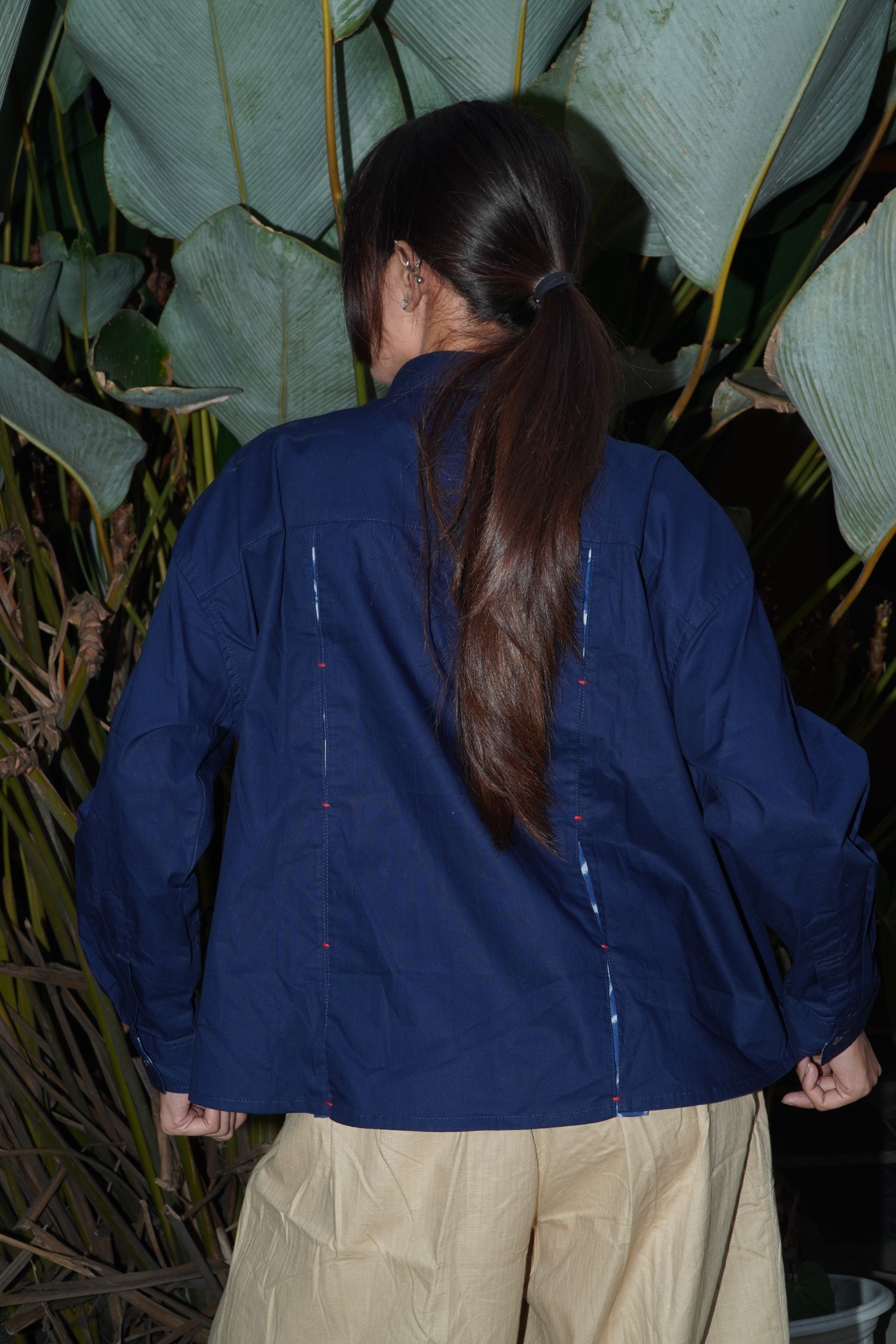 BOOLAO Kemeja Wanita Glimpse Shibori - Blue Navy Jacquard Batik