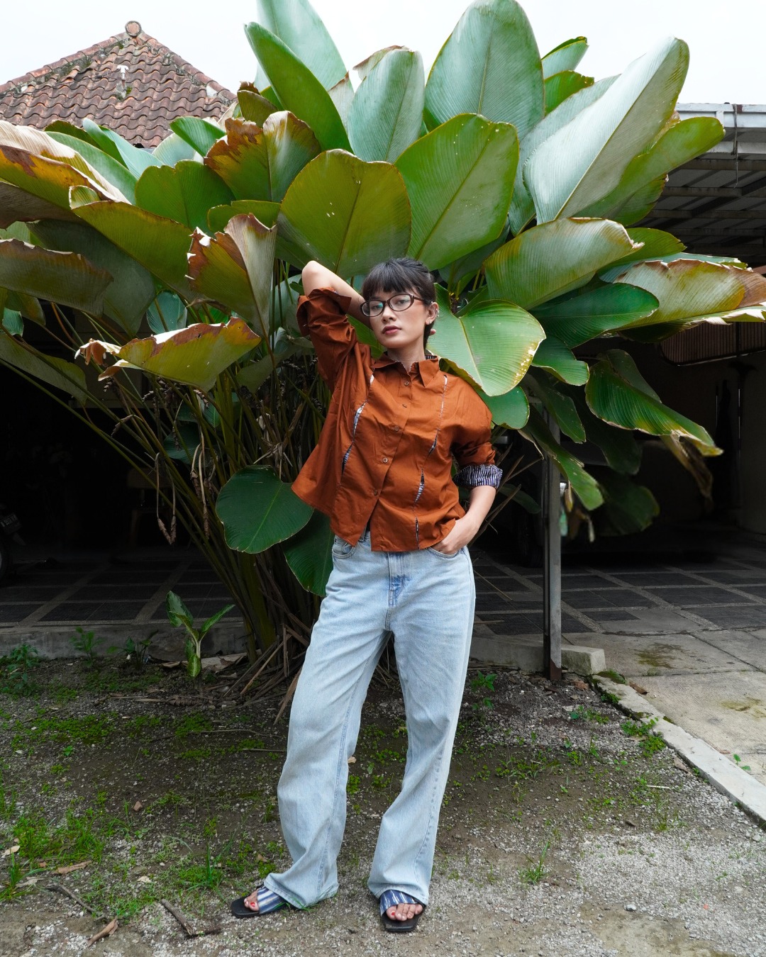 BOOLAO Kemeja Wanita Glimpse Shibori - Brown Jacquard Batik