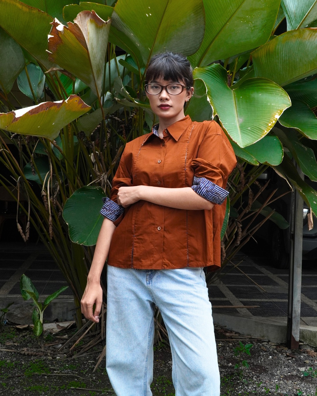BOOLAO Kemeja Wanita Glimpse Shibori - Brown Jacquard Batik