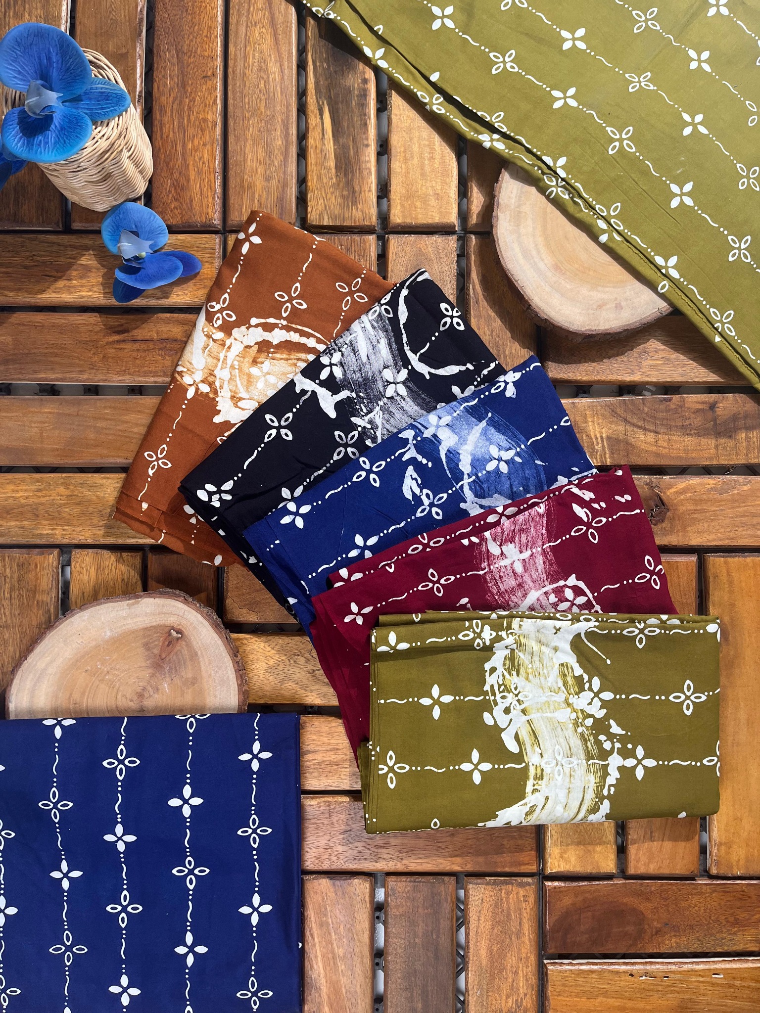 BOOLAO Kain Batik Cap Lukis Kumeli