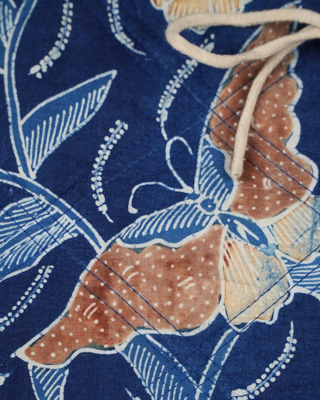BOOLAO Puffy Ethnic Batik Vest