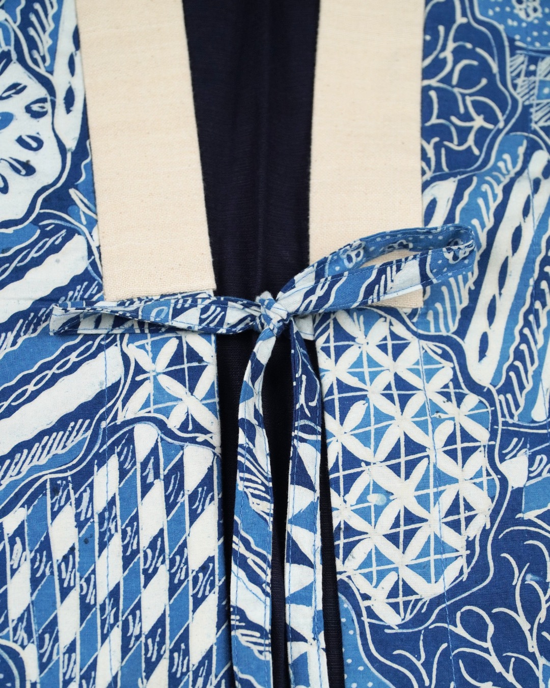 BOOLAO Puffy Ethnic Batik Vest