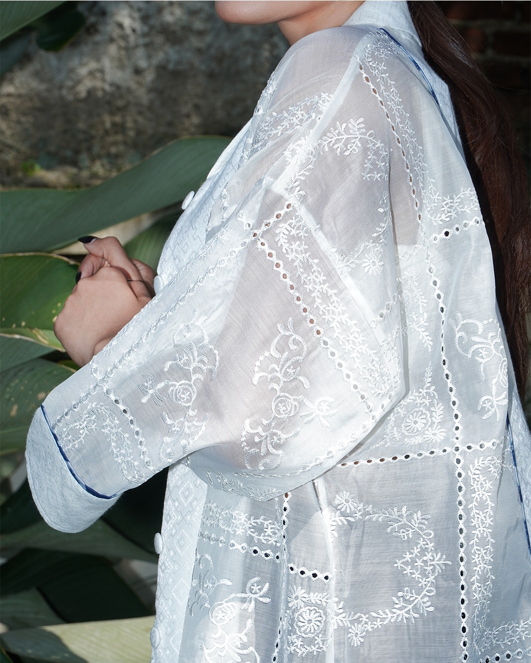 BOOLAO Kebaya Brukat Gurat White