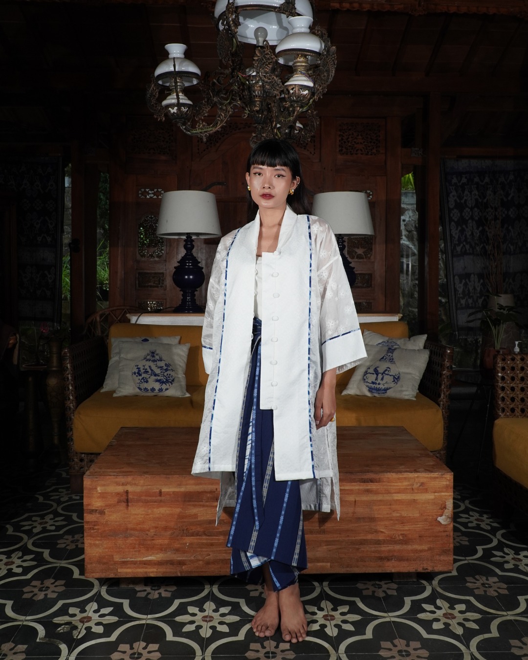 BOOLAO Kebaya Brukat Gurat White