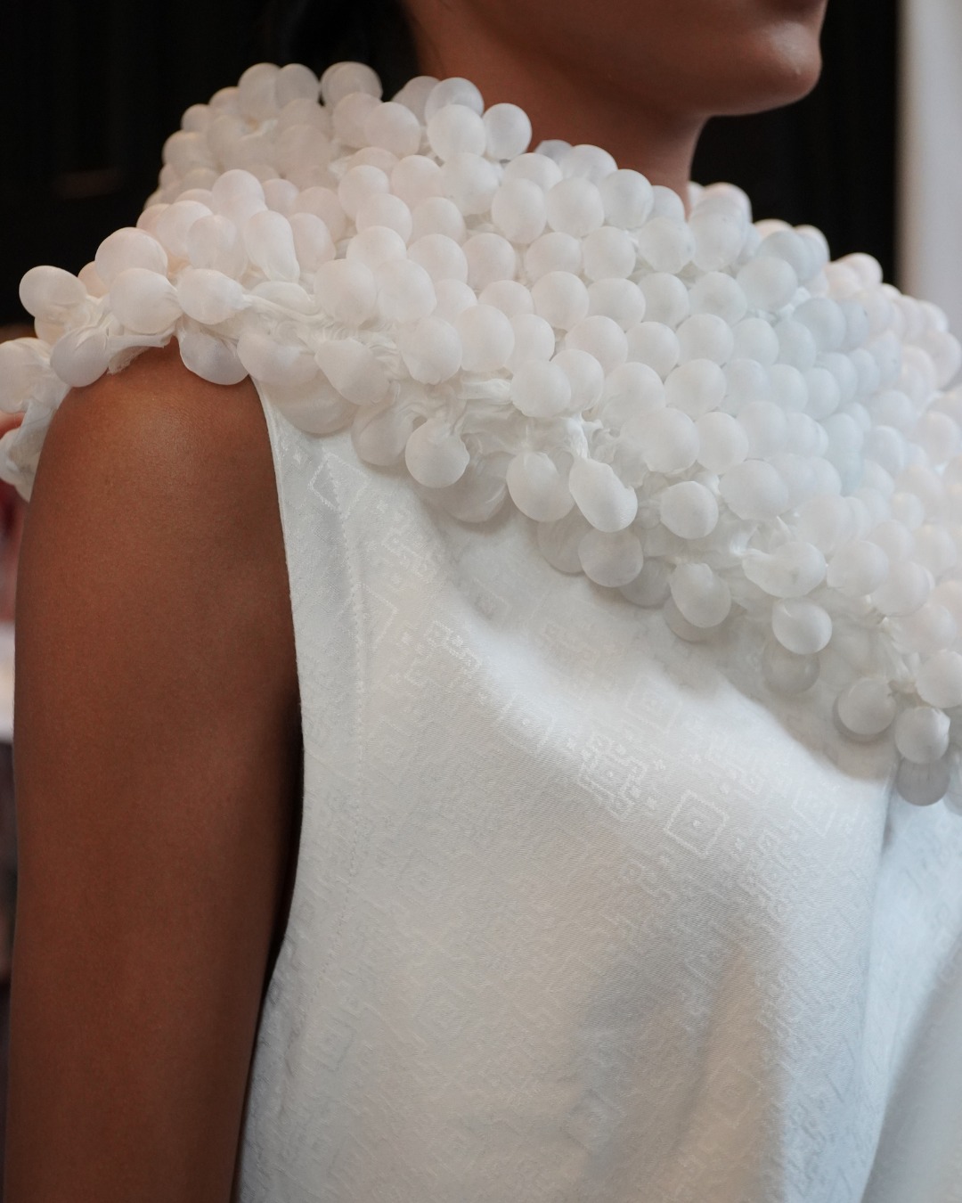 BOOLAO Trumbu Shawl Anemone