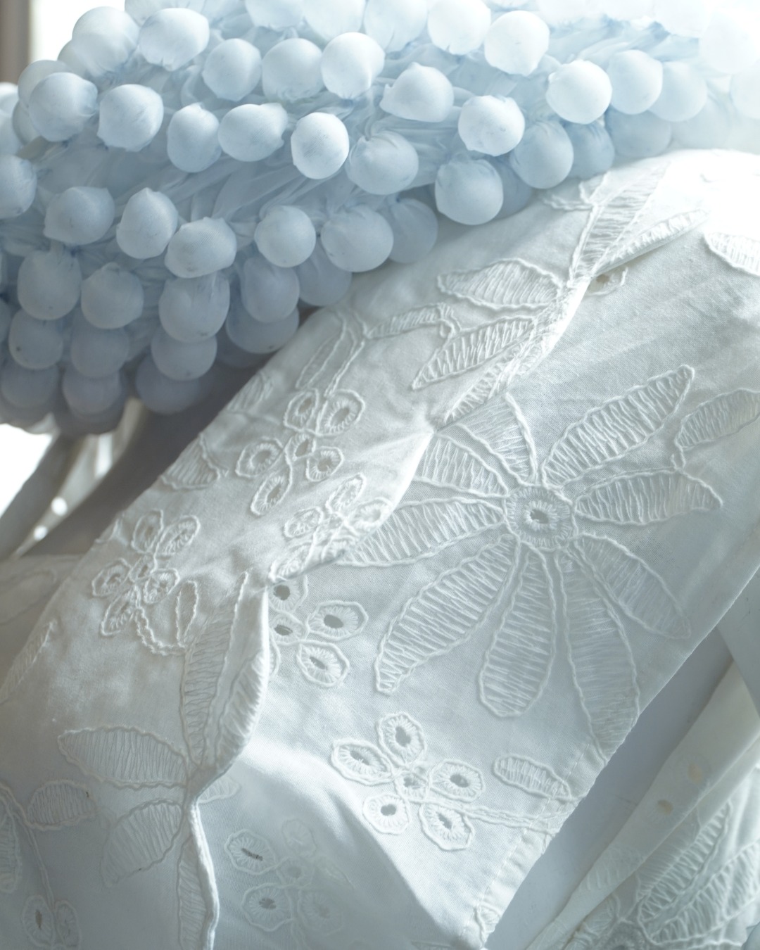 BOOLAO Trumbu Shawl Anemone