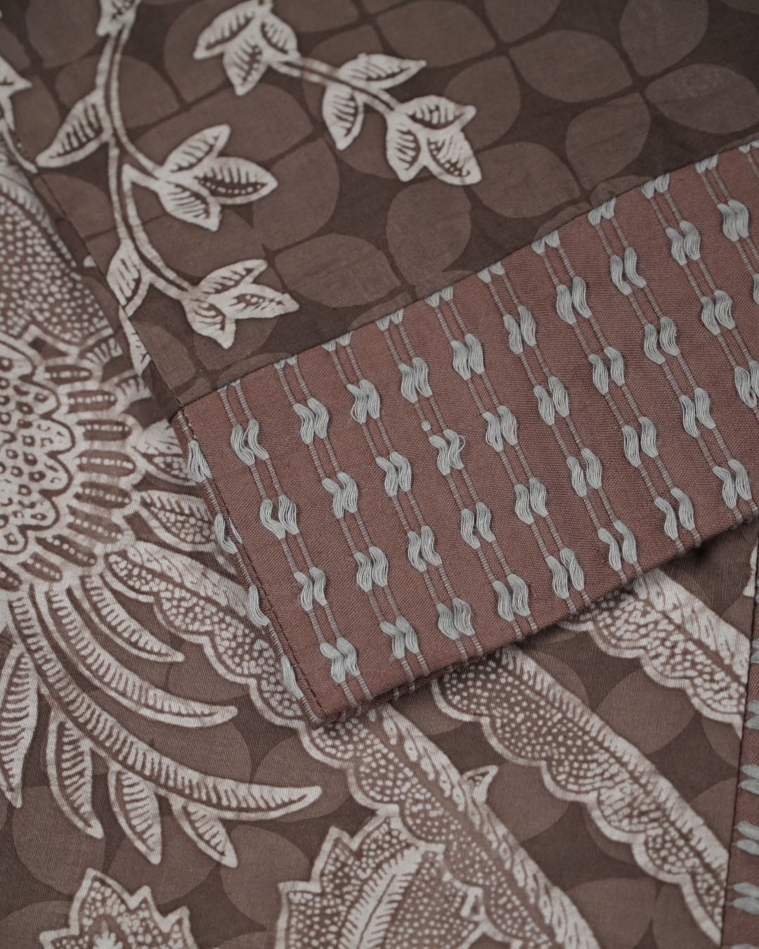 Boolao Outer Choco Embroidery
