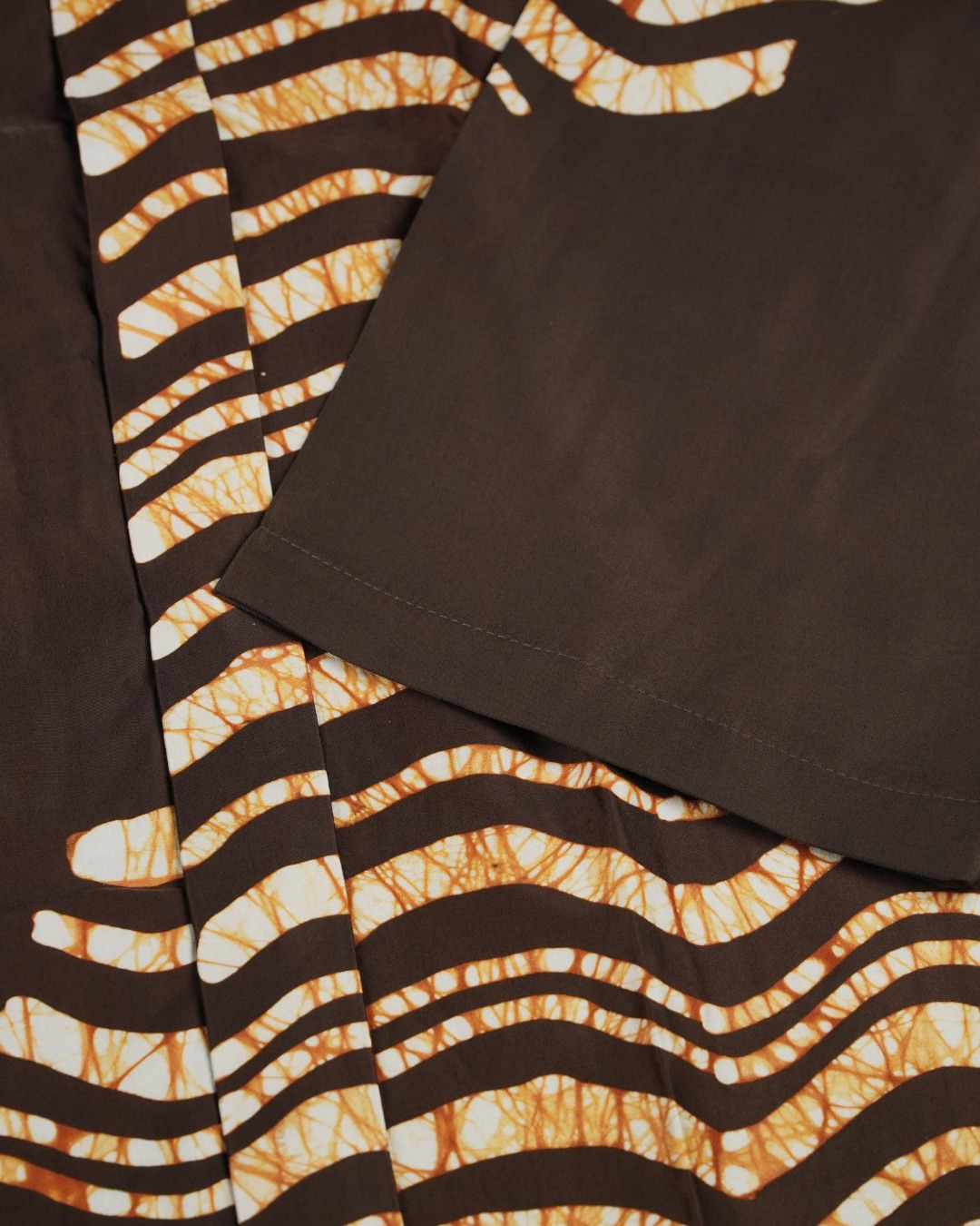 Boolao Brown Harmony Batik Outer