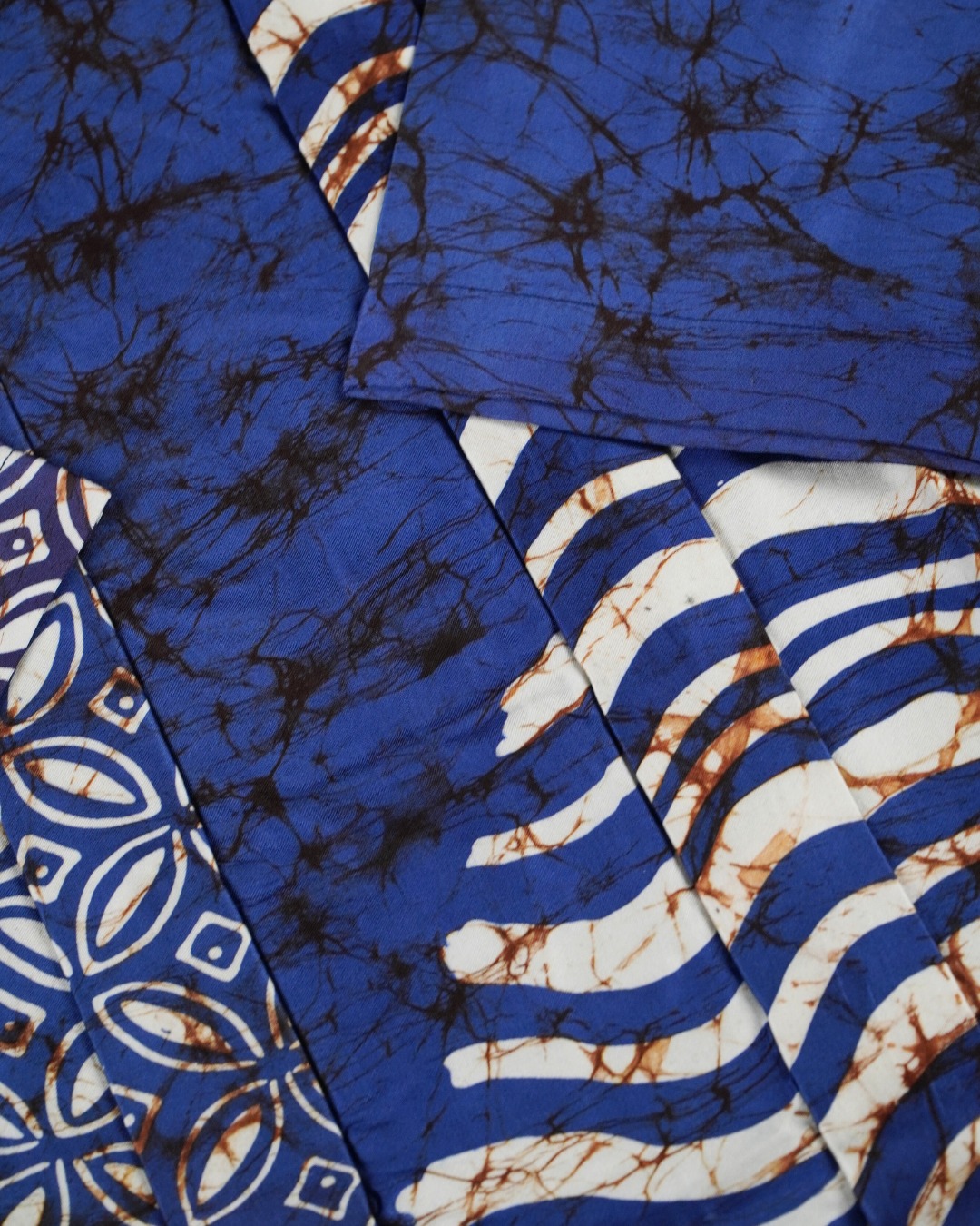 Boolao Blue Symphony Batik Outer