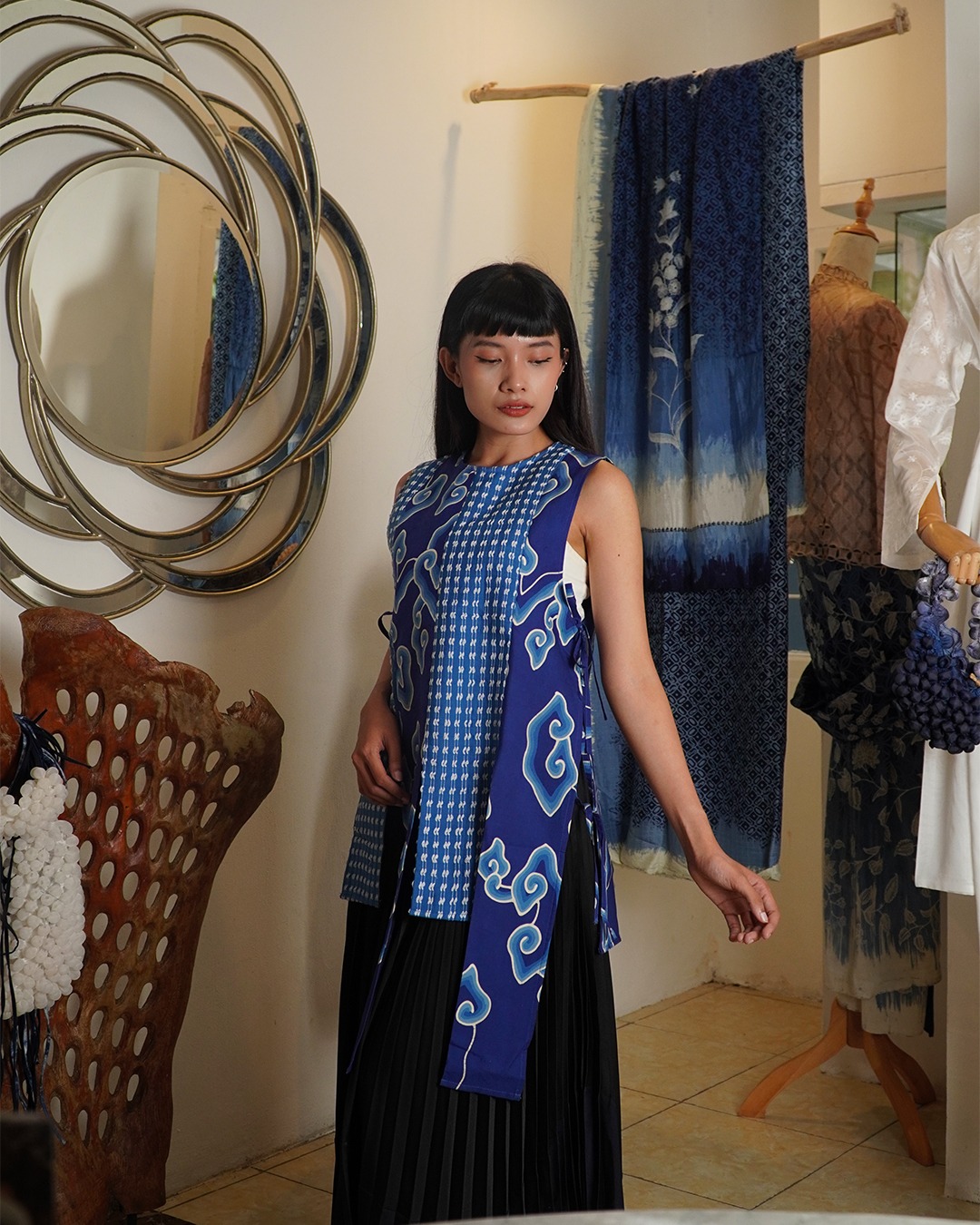BOOLAO Vest Sambung Mega Mendung Tenun Blue Ocean