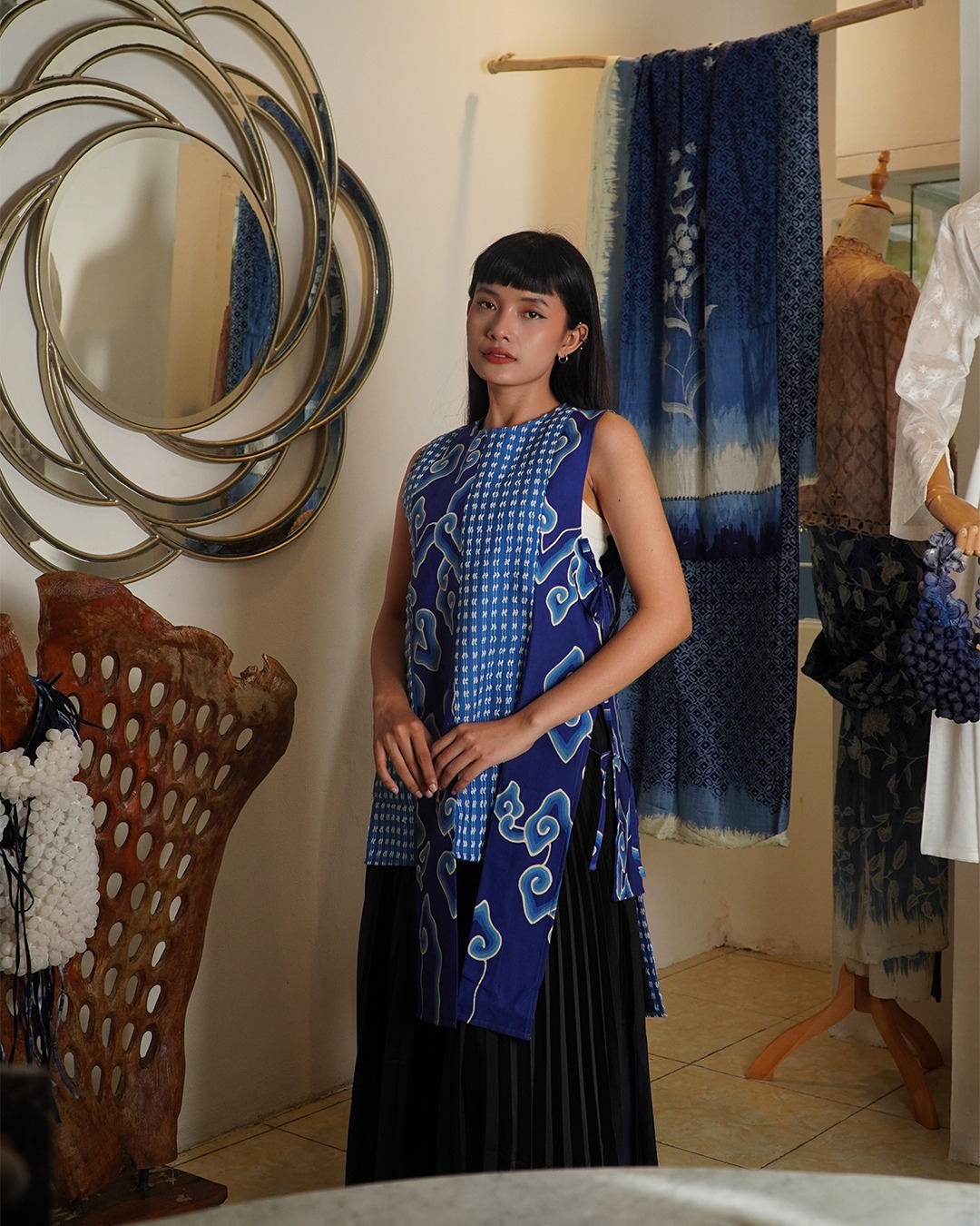 BOOLAO Vest Sambung Mega Mendung Tenun Blue Ocean