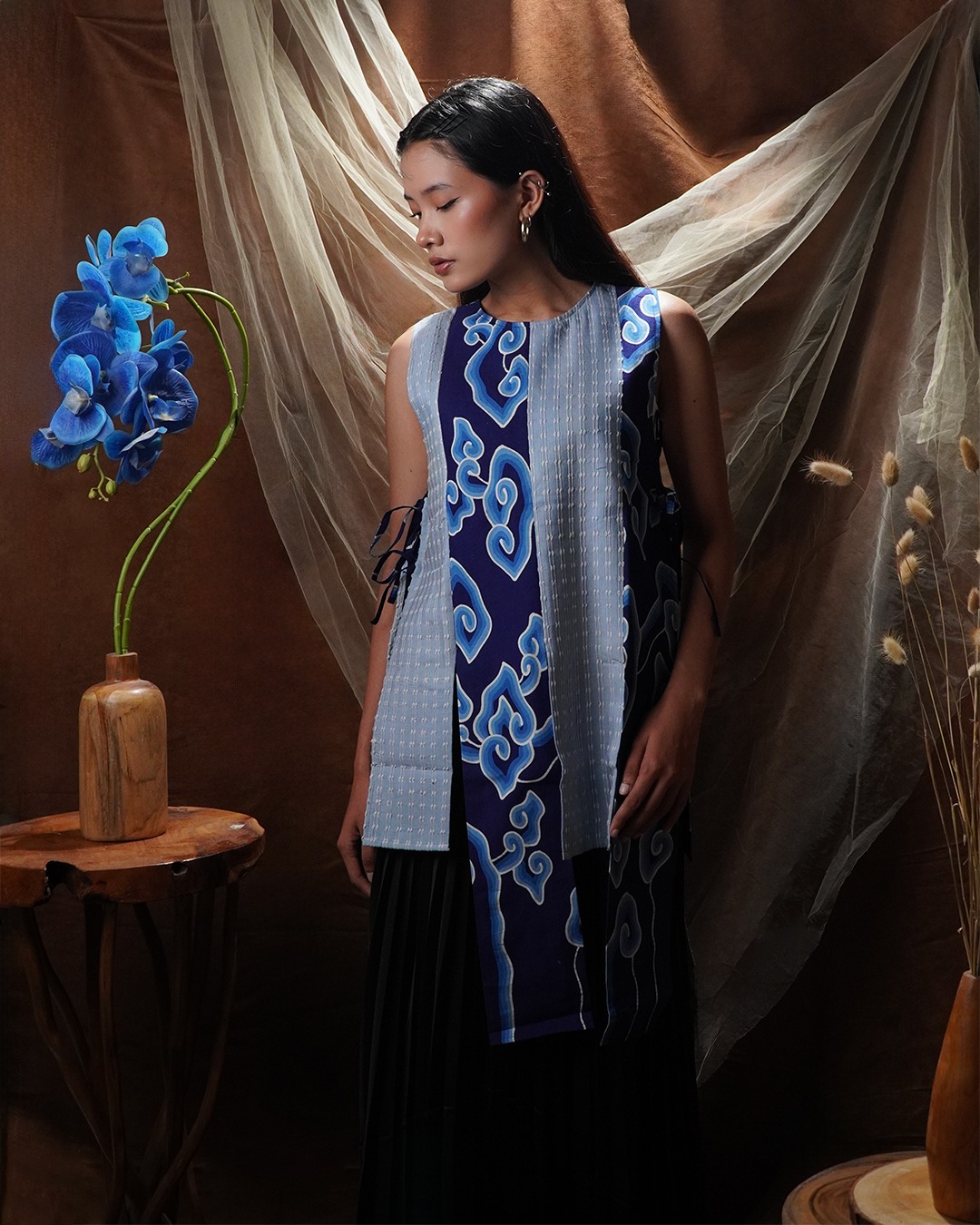 BOOLAO Vest Sambung Mega Mendung Tenun Sky Blue