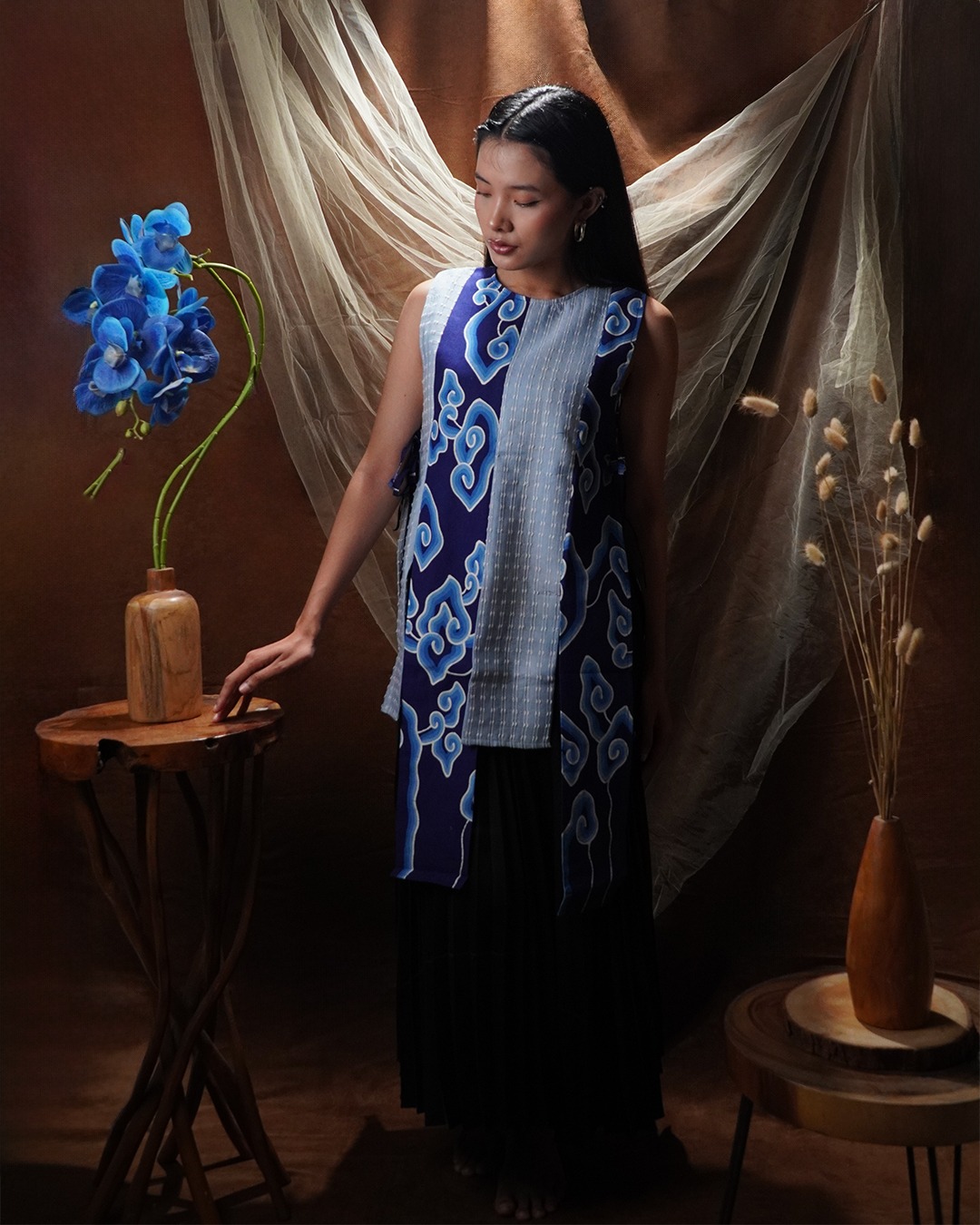 BOOLAO Vest Sambung Mega Mendung Tenun Sky Blue