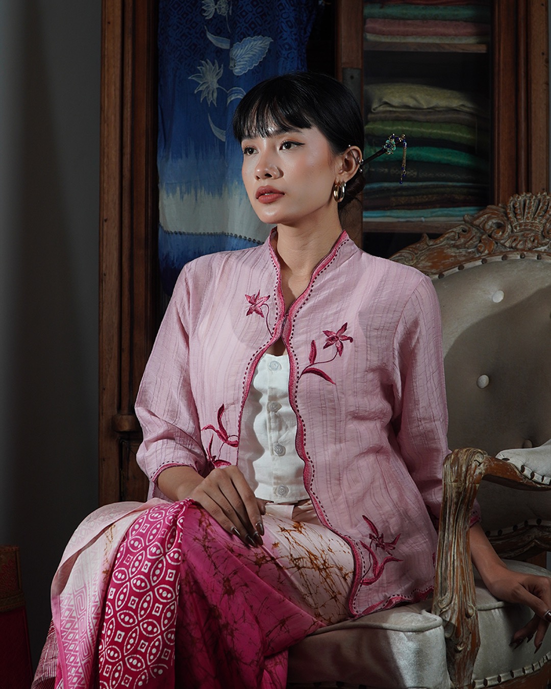 Djaline by Boolao Kebaya Anggrek Pink