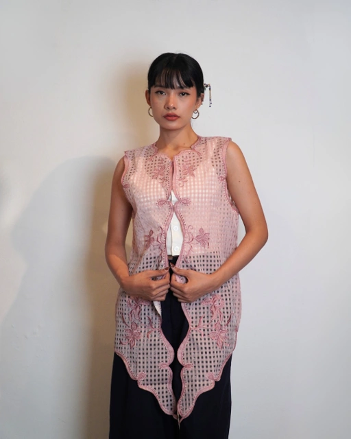 Image of Djaline by Boolao Kebaya Vest Anggrek Bulan Pink