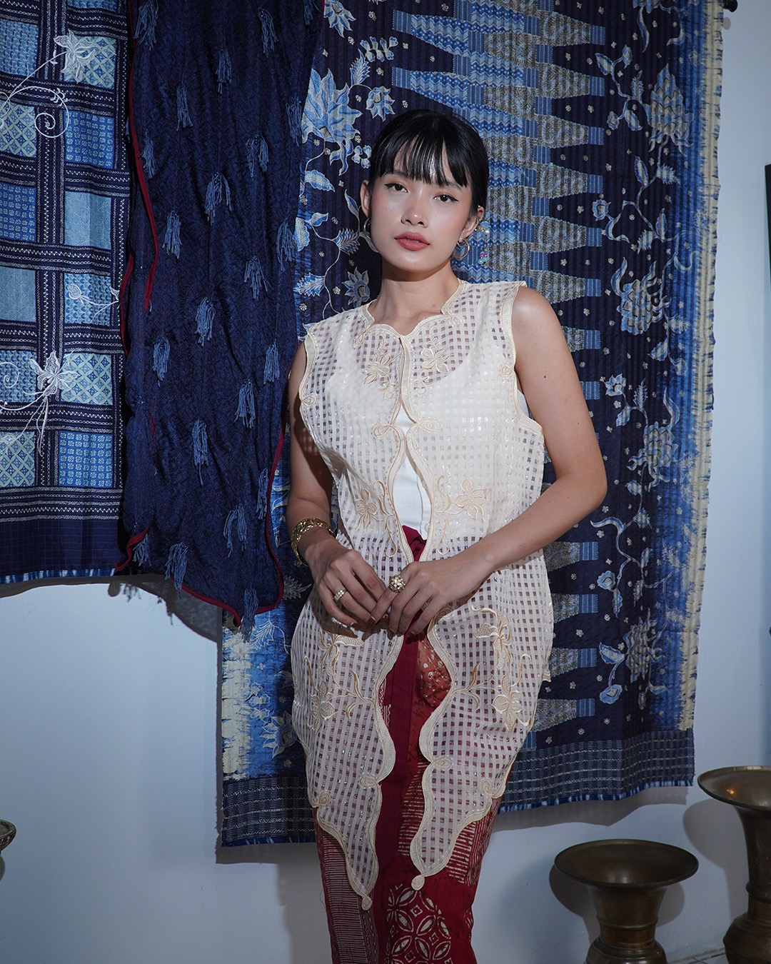 Djaline by Boolao Kebaya Vest Anggrek Bulan Cream