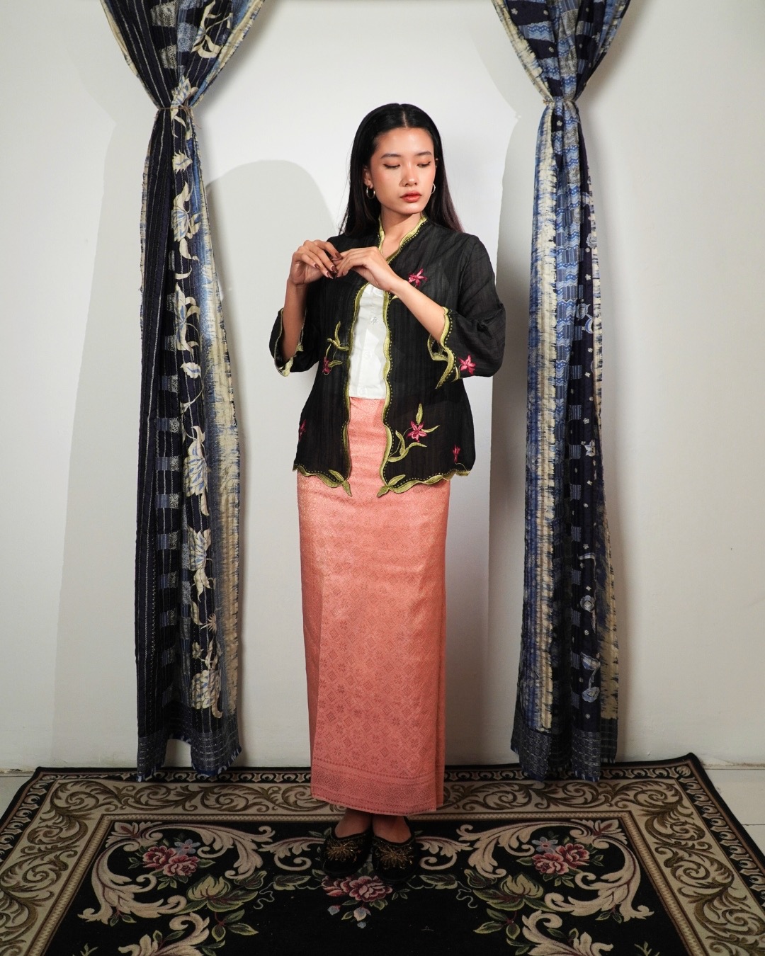 Djaline by Boolao Kebaya Anggrek BLACK