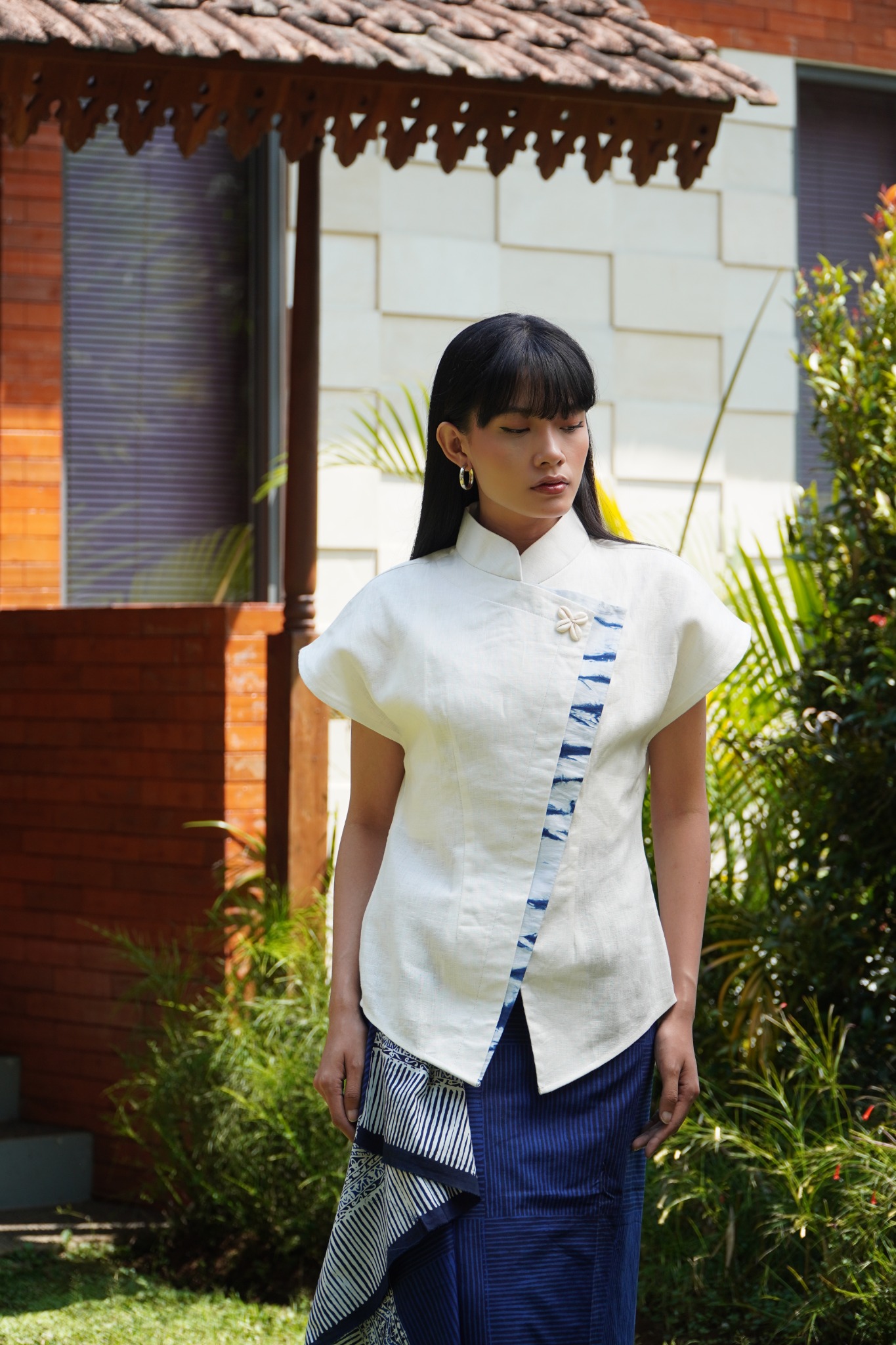 Janggan Linen Sleeveless Shibori on White