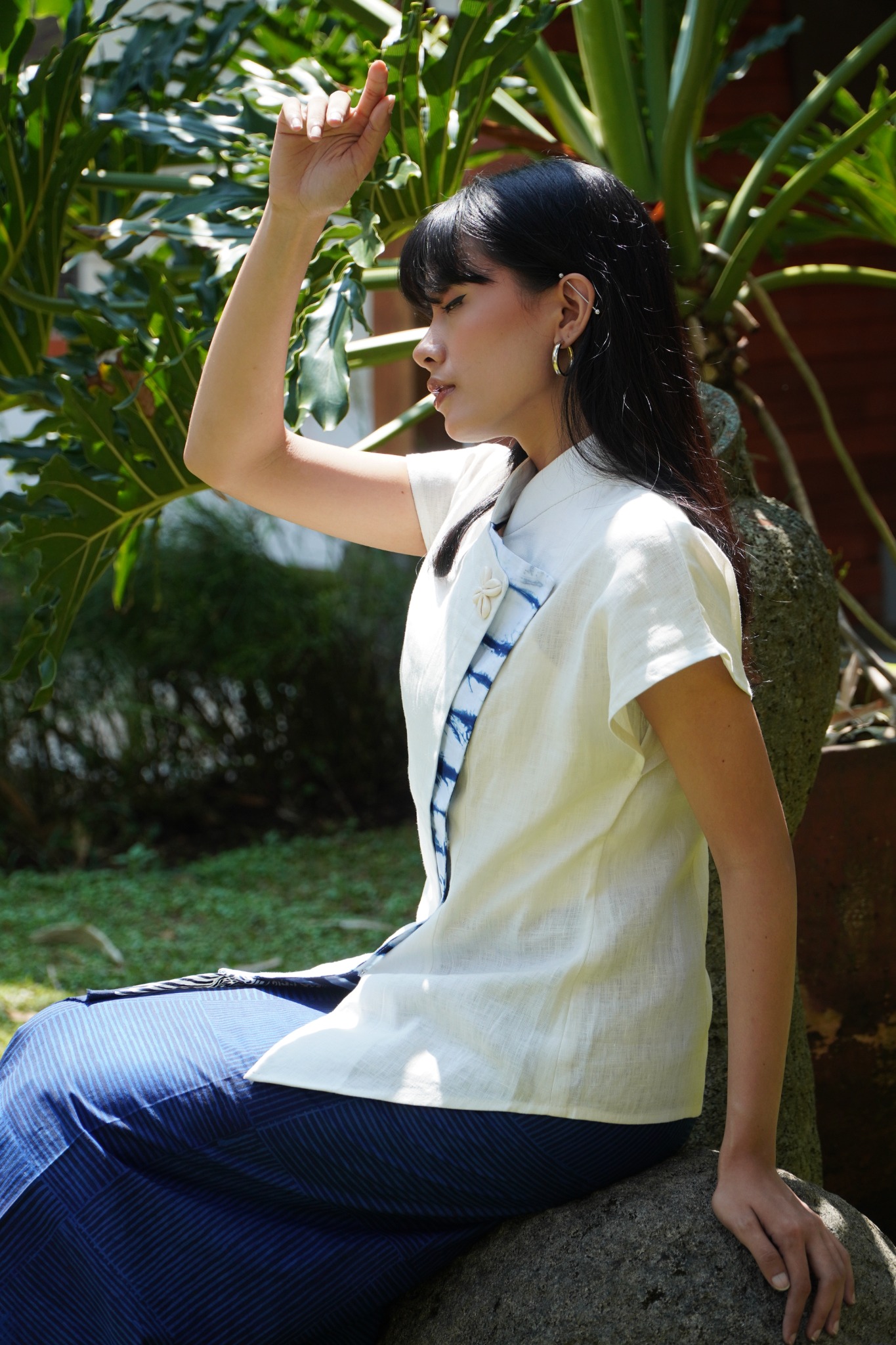 Janggan Linen Sleeveless Shibori on White