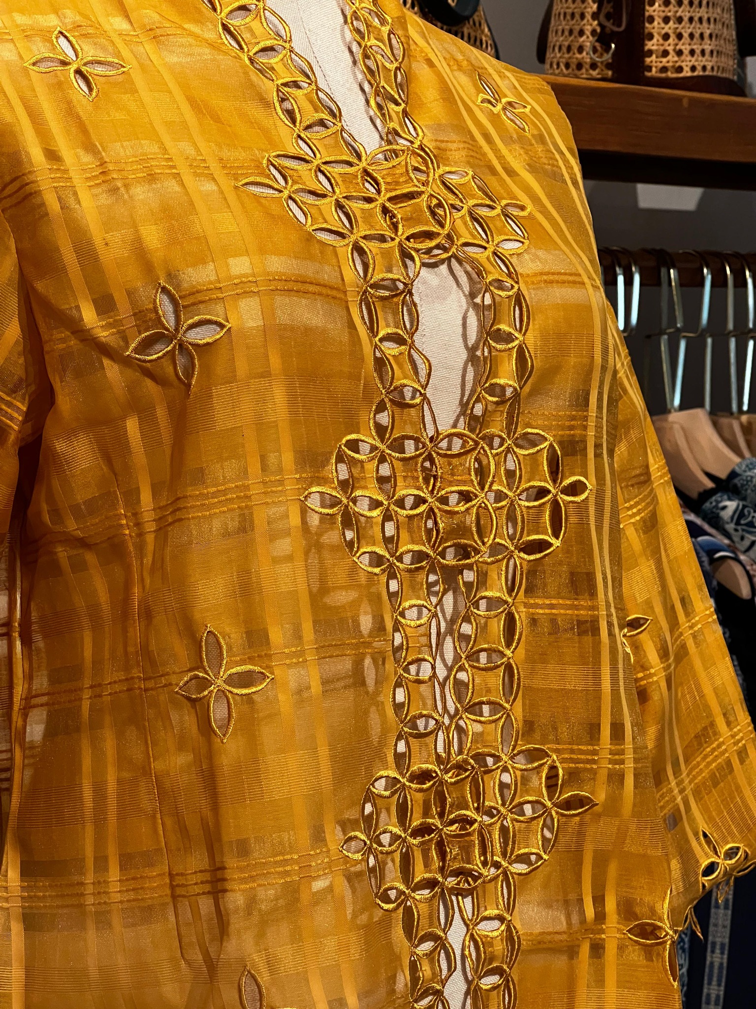 Kebaya Seribu Kawung - Kuning