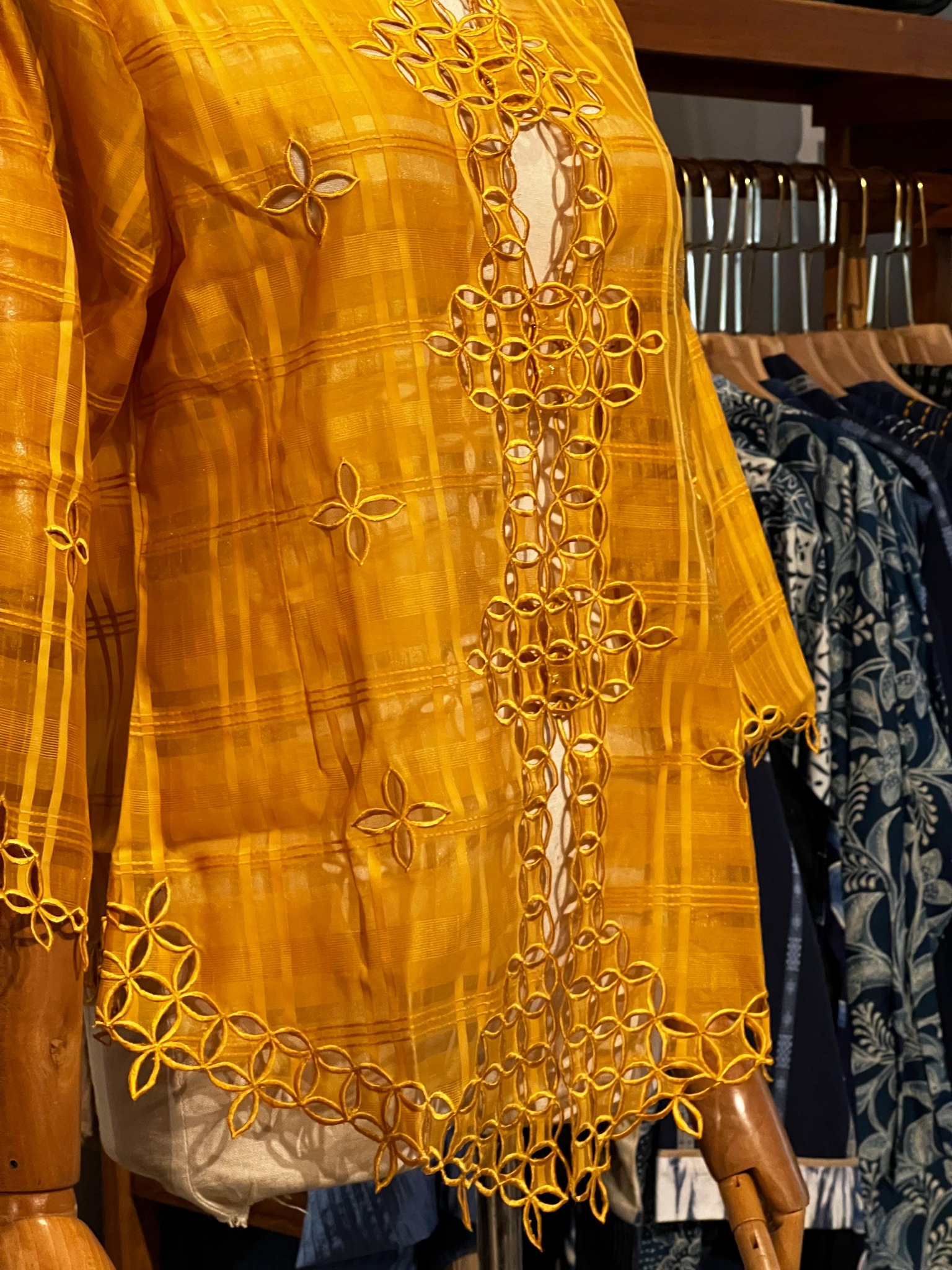 Kebaya Seribu Kawung - Kuning