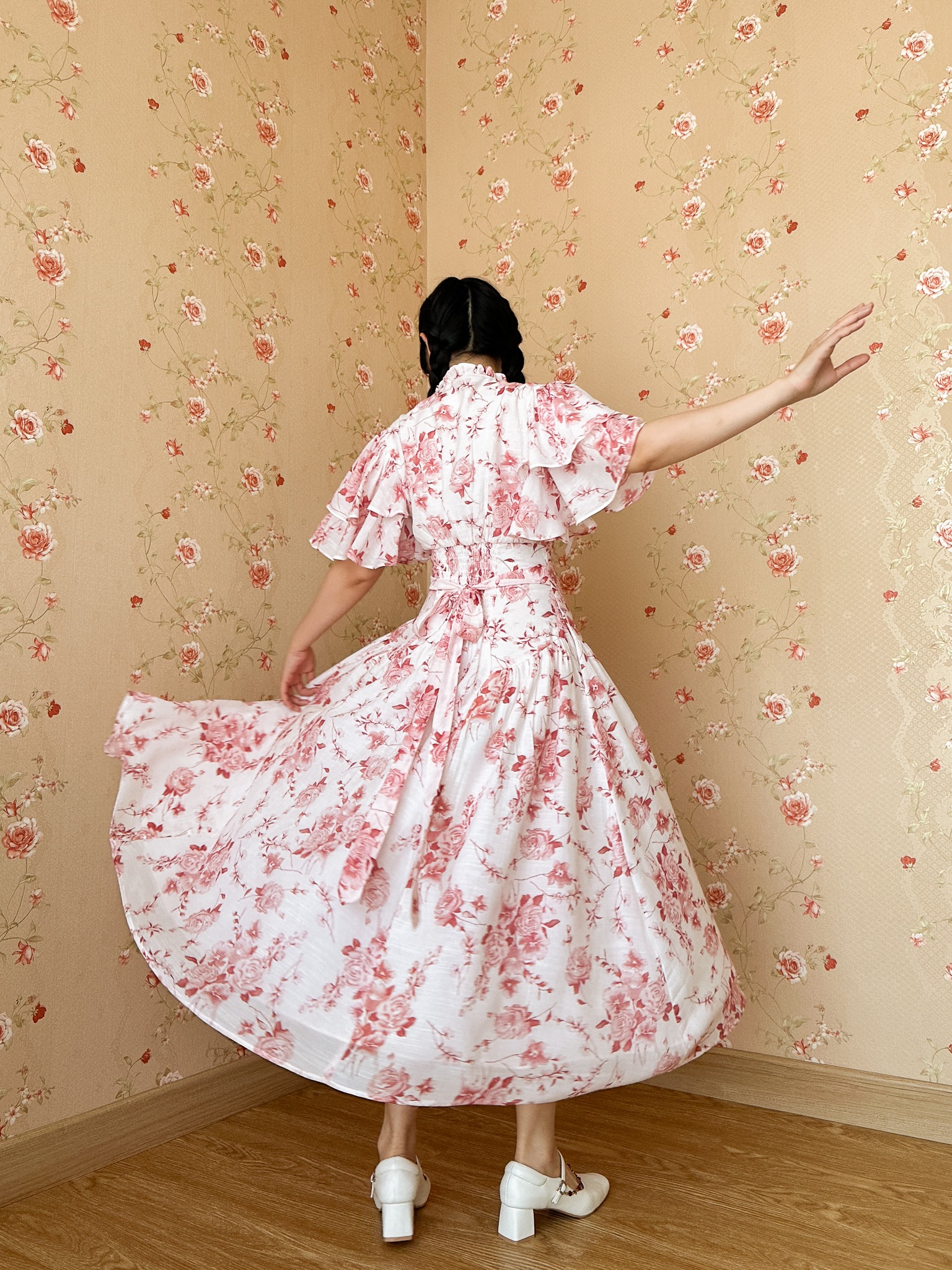 Rosalia Dress in White and Red Floral
