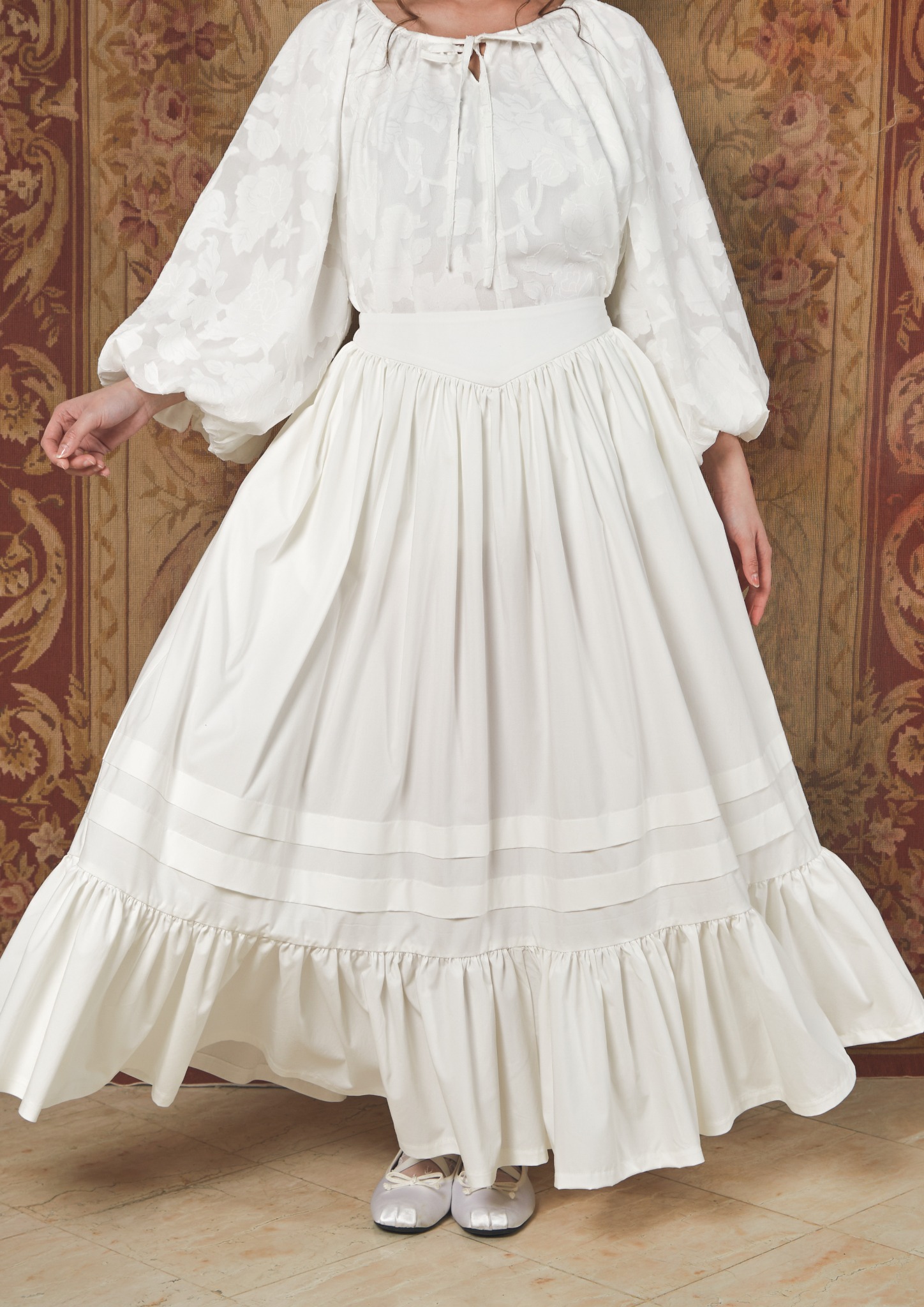 Vivienne Skirt in Broken White