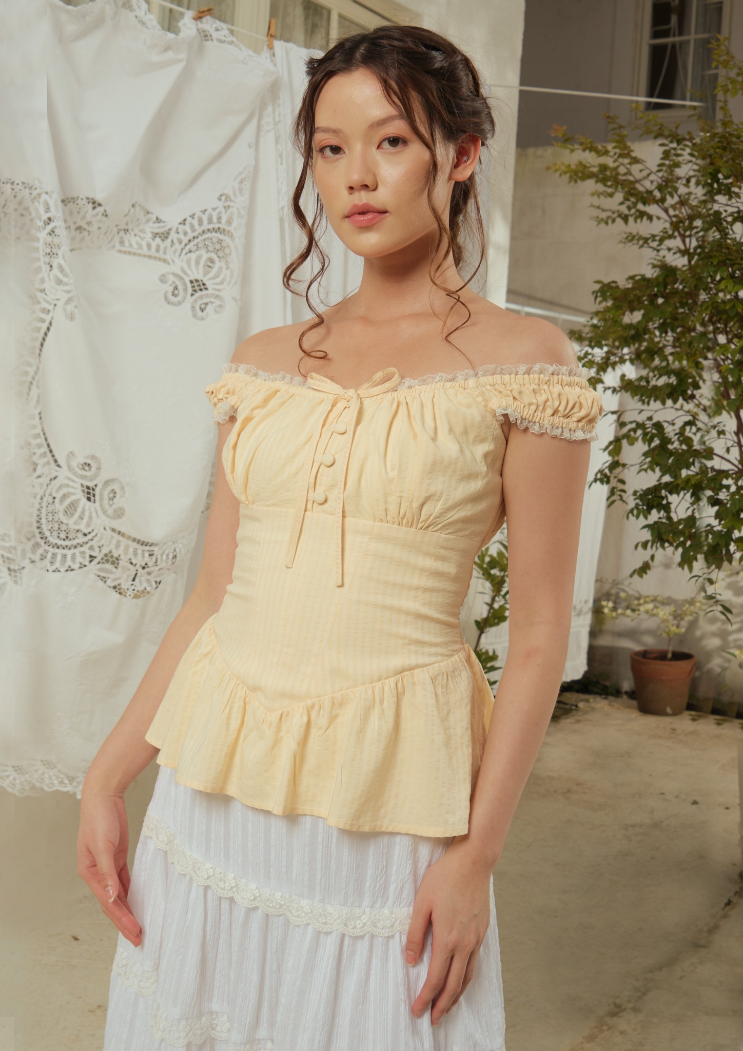 Anastasia Blouse in Butter Yellow