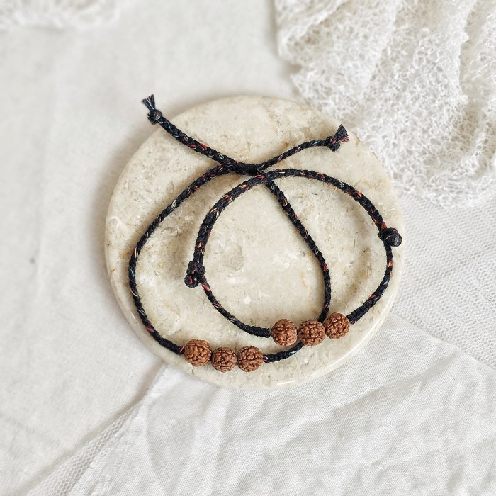Gelang Rudraksha Hutan Hujan Ketenangan 25.02.014 Semoetketjil