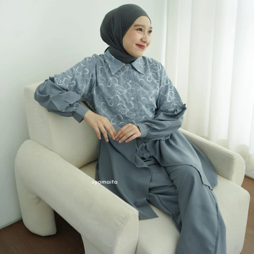 Image of Alyssa Tunik Set Celana Bordir Katun Adem Oversize