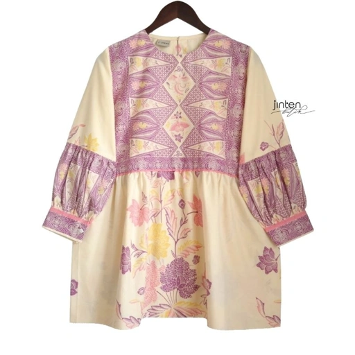 Image of Zoya Top Ungu