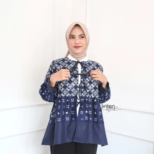 Image of Belva Outer | Outer modern | Outer batik