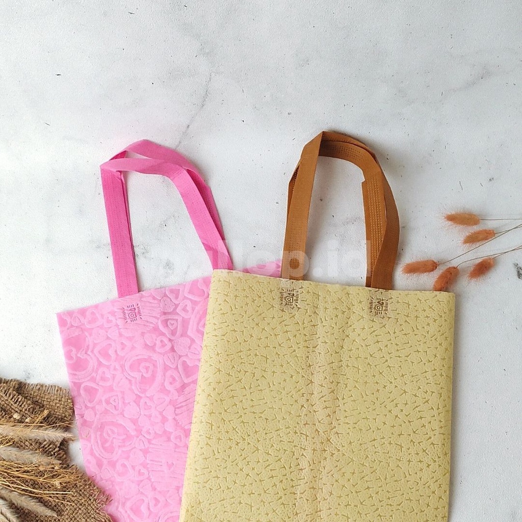SPUNBOND 28 24 40 CM PINK Tas Cake Roti Box Kue Bag Eco Friendly MOTIF