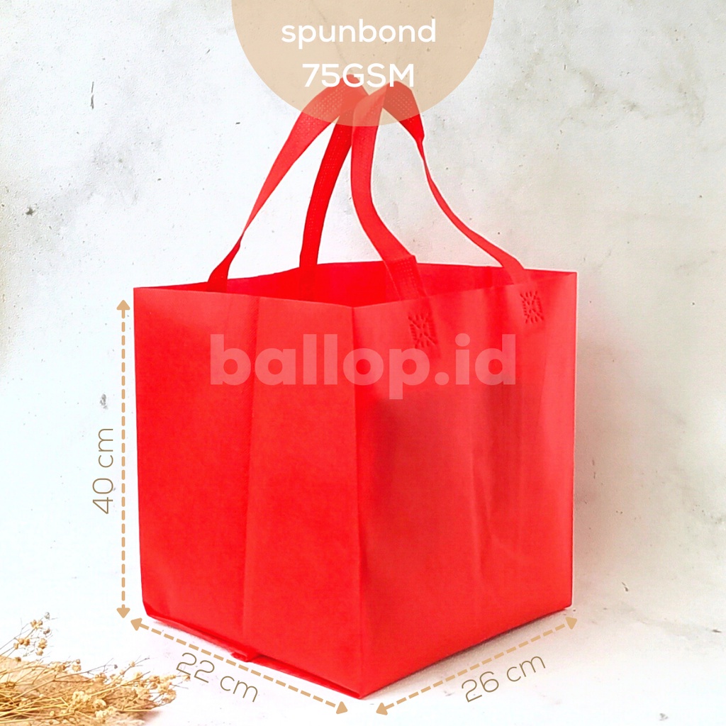 SPUNBOND 26 22 40 CM MERAH Tas Cake Roti Box Kue Bag Eco Friendly Acara