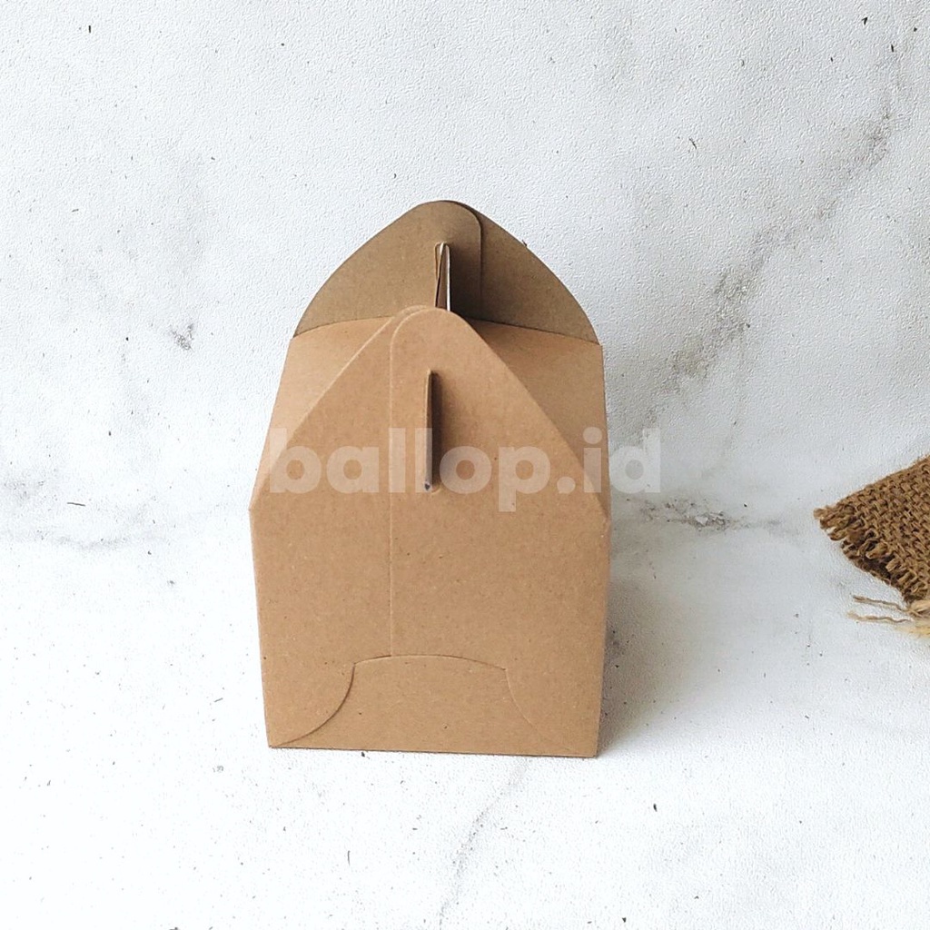 KRAFT 12 12 11 CM GABLE BOX Kotak Hamper Handle Snack Gift Hadiah Souvenir Dessert Dus Roti Cake Slice