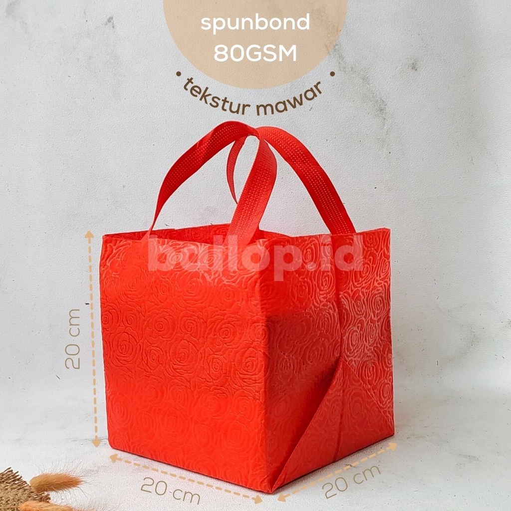SPUNBOND 20 20 20CM MERAH Tas Cake Roti Box Kue Bag Eco Friendly MOTIF
