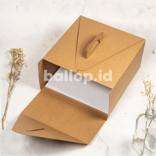 Image of KRAFT  22 22 12 CM Kotak Box Pegangan Handle Kemasan Packing Cake Pudding Kue Tart Roti Coklat