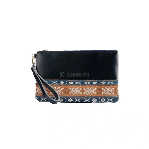 Image of KAINNESIA Sekar Clutch - Tenun Kulit Sapi Asli