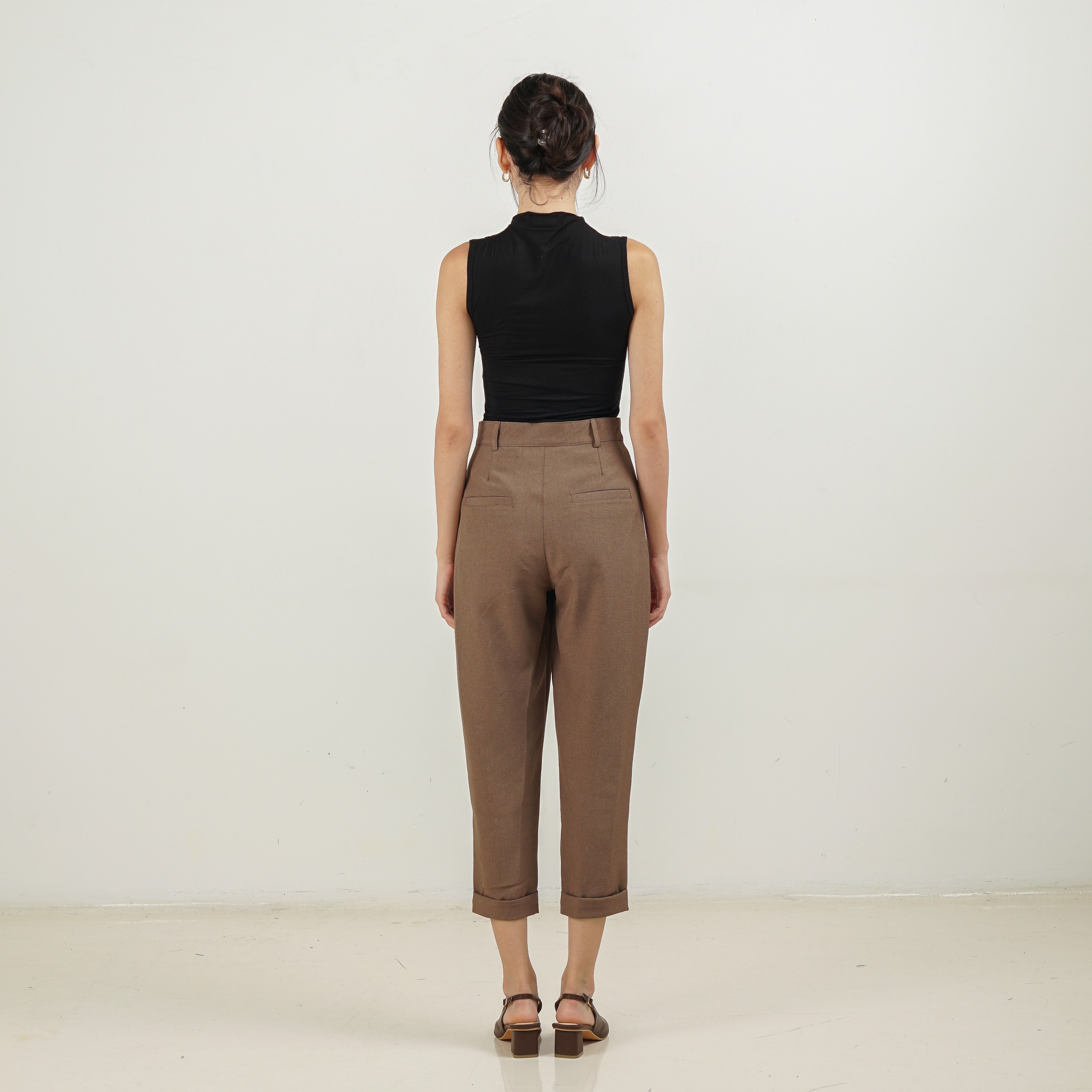 [Tutuloph] Leonette Slim Pants | Celana Pensil Wanita Premium – Fit to Big Size | High Waist Pants Rapi & Elegan untuk Kerja & Daily Look