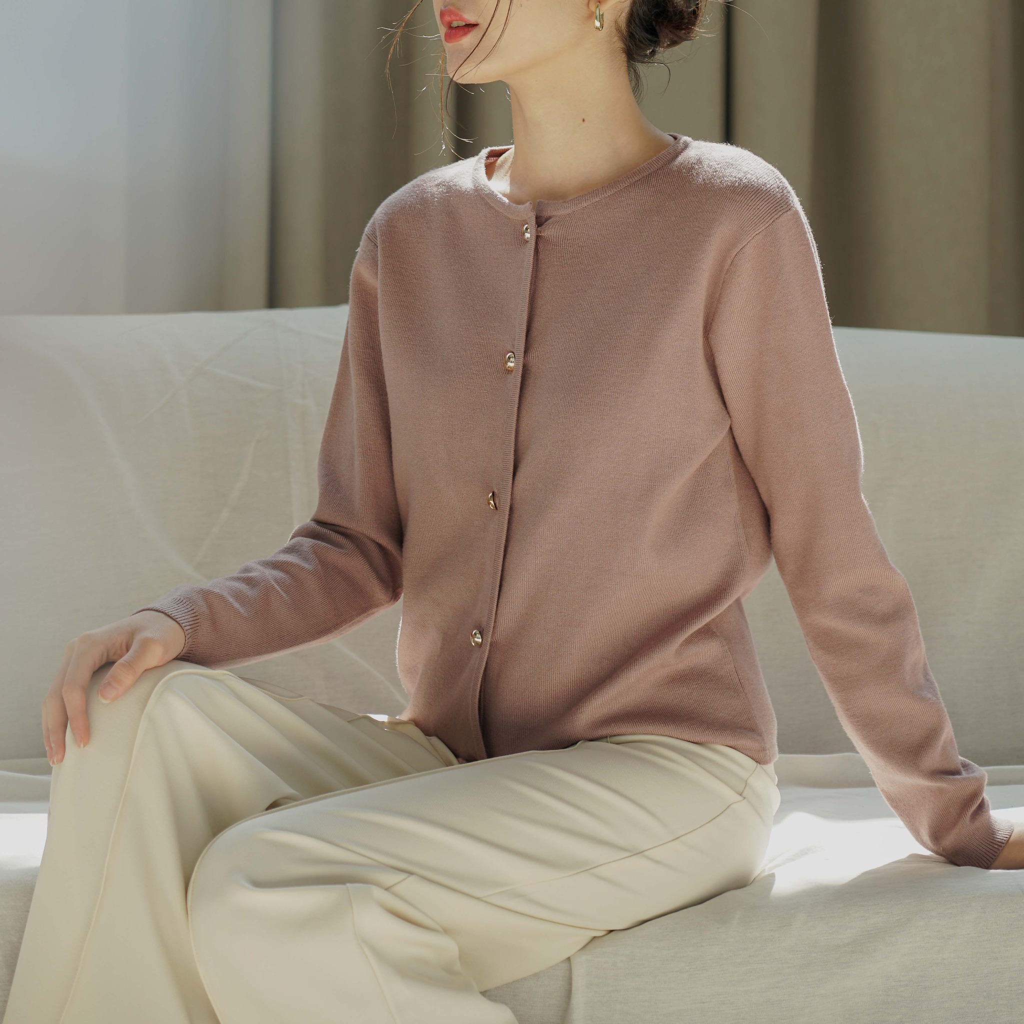 [Tutuloph] Louna Cardigan | Basic Collection Cardigan Sweater Wanita dengan Variasi Kancing – Fit to Big Size | Outer Rajut Nyaman untuk Daily Look & Layering Stylish
