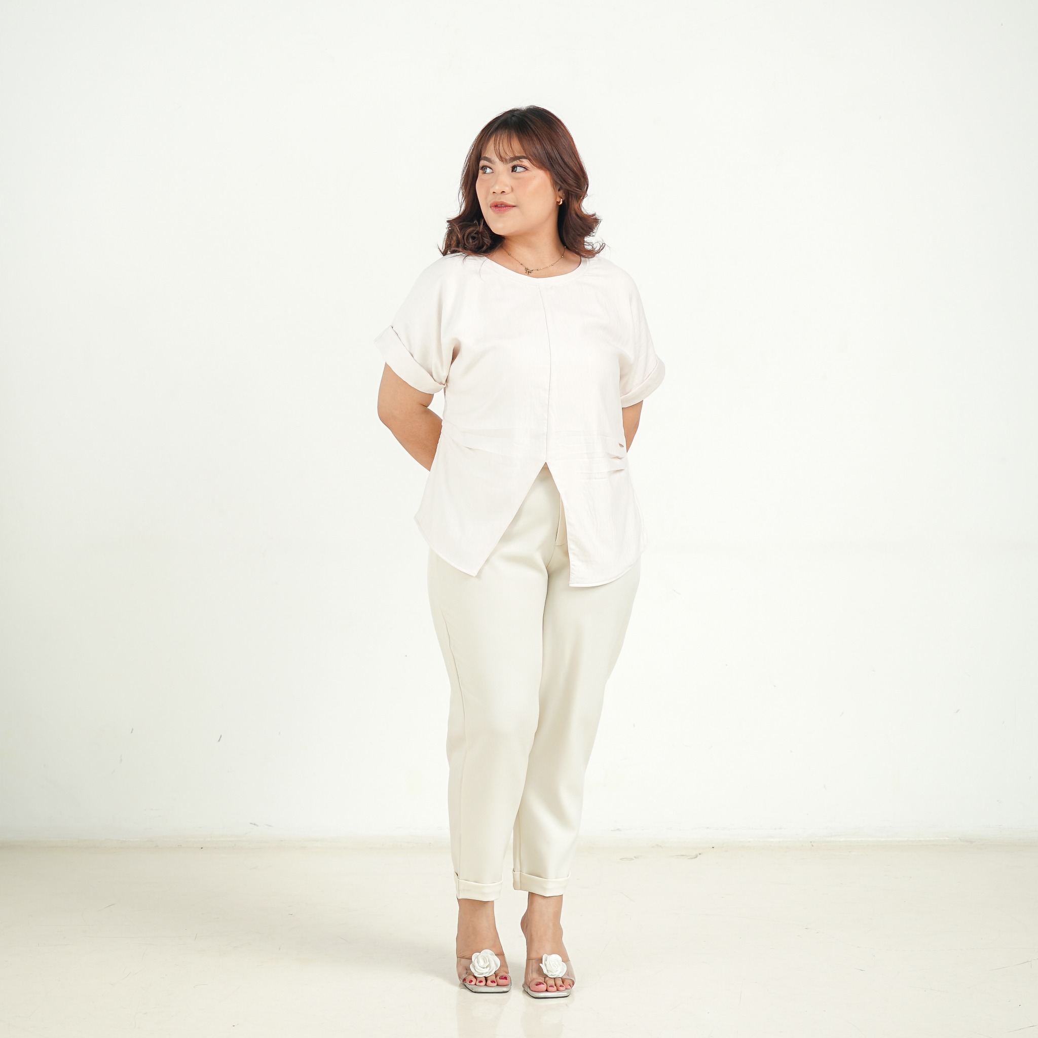 [Tutuloph] Mina Blouse | Atasan Wanita Slim Look Lengan Pendek – Fit to Big Size | Blouse Casual Elegan untuk Daily & Office Wear