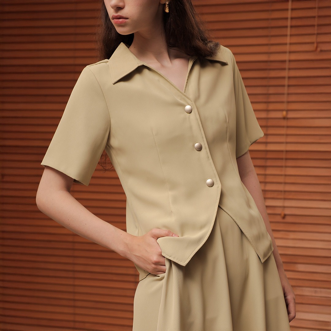 [Tutuloph] Lucia Top | Atasan Kemeja Wanita Casual Fashion Kantor Blouse Kancing Lengan Pendek Top Bigsize